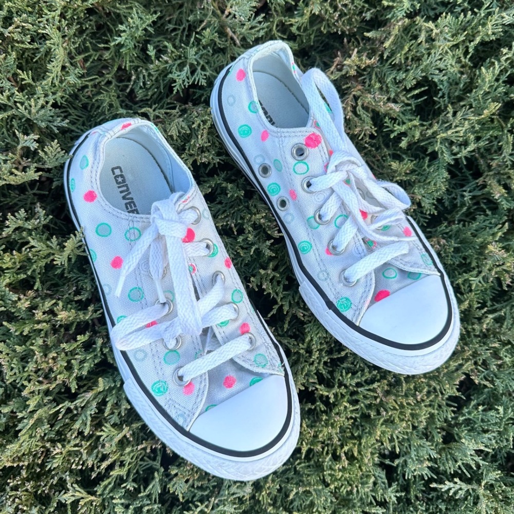 Converse Chuck Taylor All Star Low Top Little Girl Polka Dot Sneakers Size 13‎